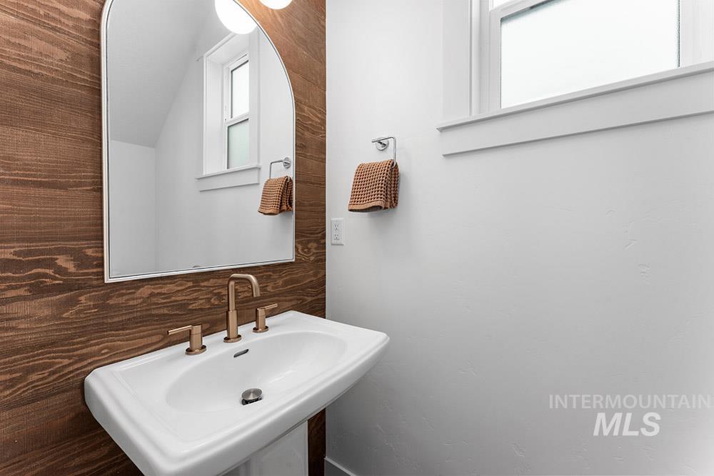 Bathroom featuring a sink