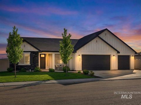 Photo of 436 October Sky St, New Plymouth, ID 83617 (MLS # 98975830)