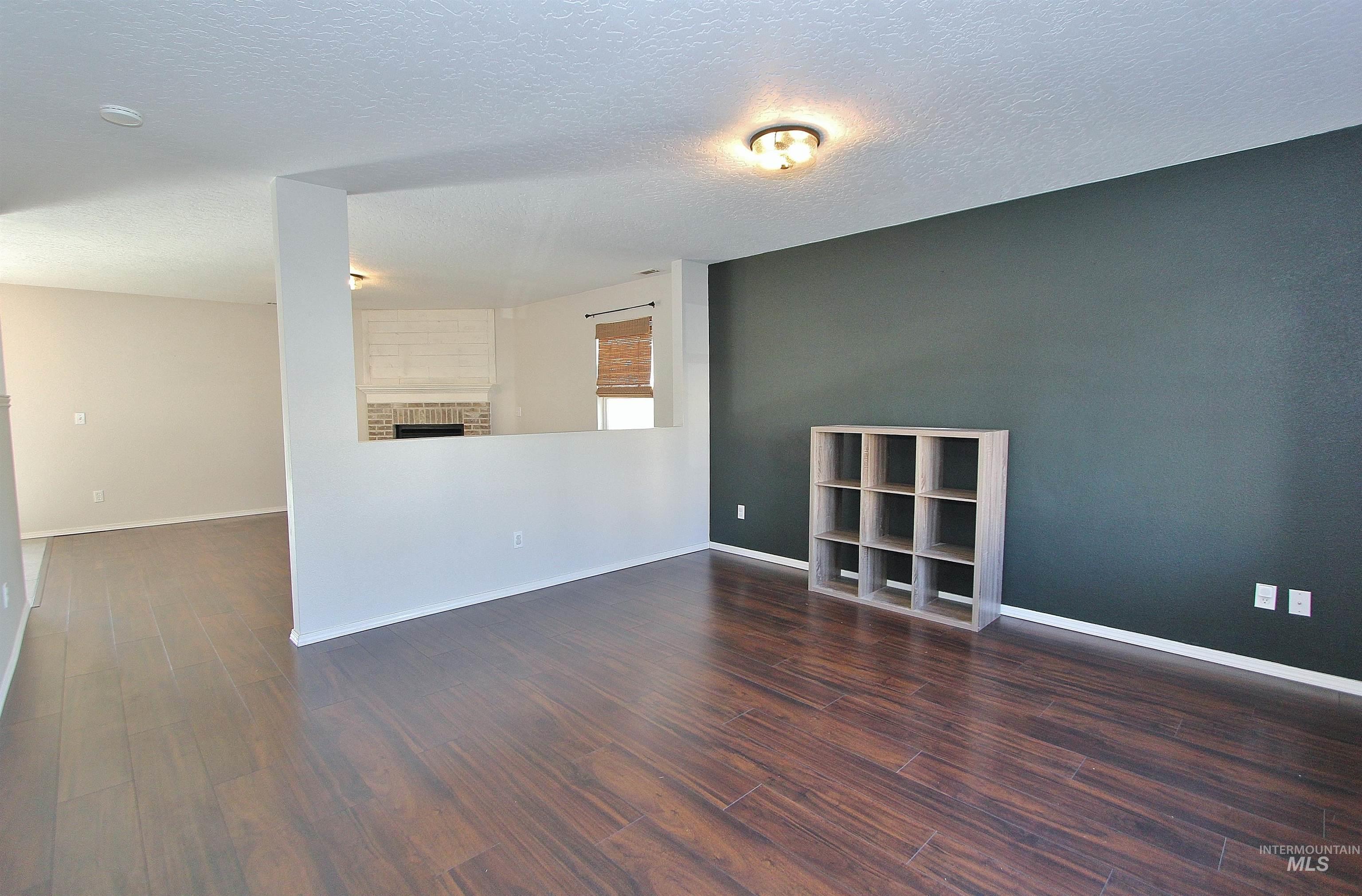 3012 Arcadian Dr