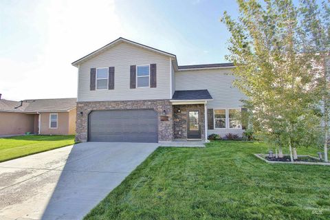 Photo of 3012 Arcadian Dr, Caldwell, ID 83605 (MLS # 98965016)