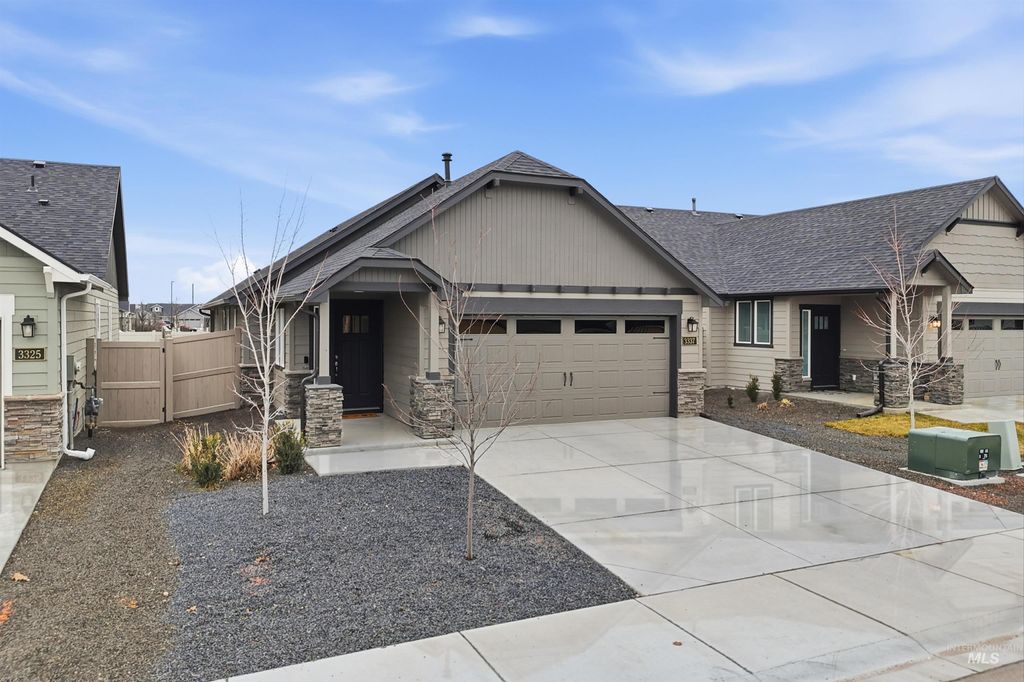 Photo of 3337 NW 13th Ave, Meridian, ID 83646 (MLS # 98974751)