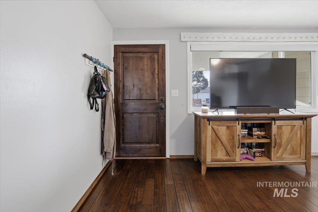 Photo of 406 W 4th N, Mountain Home, ID 83647 (MLS # 98973878)