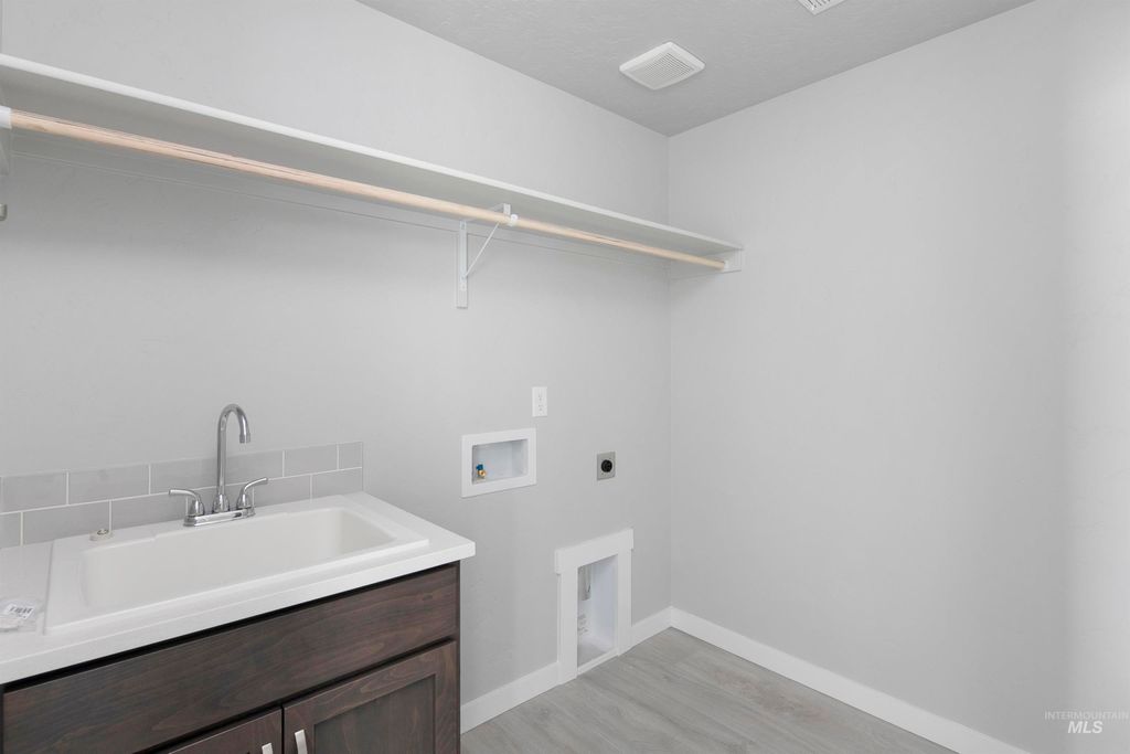 Photo of 10187 Bellevue Ridge St, Nampa, ID 83687 (MLS # 98972464)