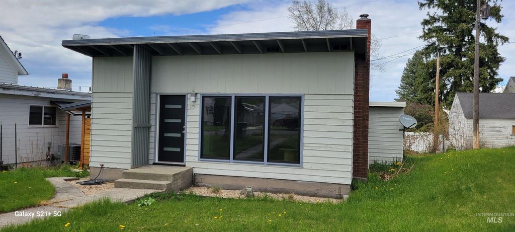 Photo of 113 E South 2nd St, Grangeville, ID 83530 (MLS # 98984086)