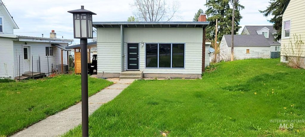 Photo of 113 E South 2nd St, Grangeville, ID 83530 (MLS # 98984086)