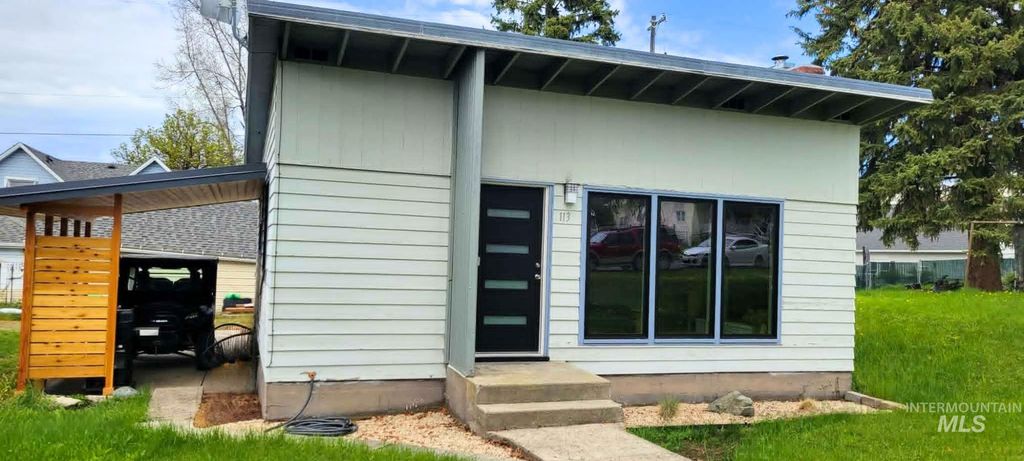 Photo of 113 E South 2nd St, Grangeville, ID 83530 (MLS # 98984086)