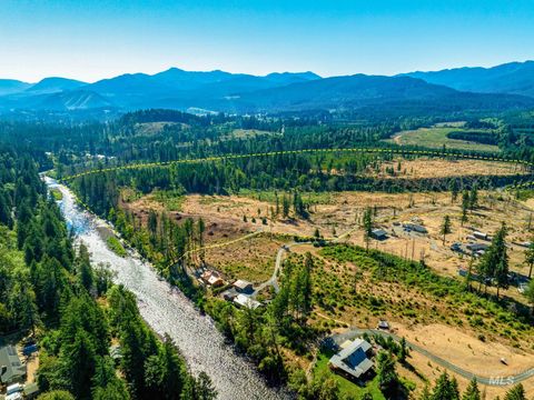 Photo of 40111 SE Fairview St, Outside City Limits, OR 97360 (MLS # 98955758)