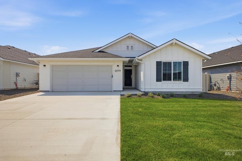 Photo of 4540 S Amsterdam Ave, Nampa, ID 83686 (MLS # 99001389)