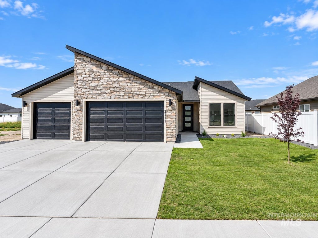 Photo of 3111 Orion Ave, Twin Falls, ID 83301 (MLS # 99000584)