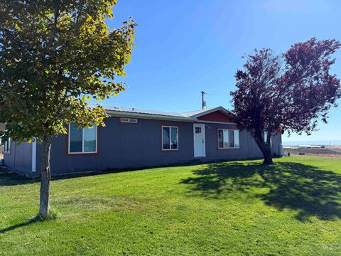 Photo of 1030 Wheatland Rd, Kendrick, ID 83537 (MLS # 98964149)