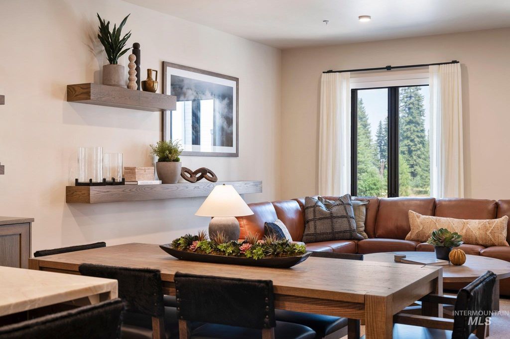 Photo of 700 Village Drive #302, Donnelly, ID 83615 (MLS # 98975810)