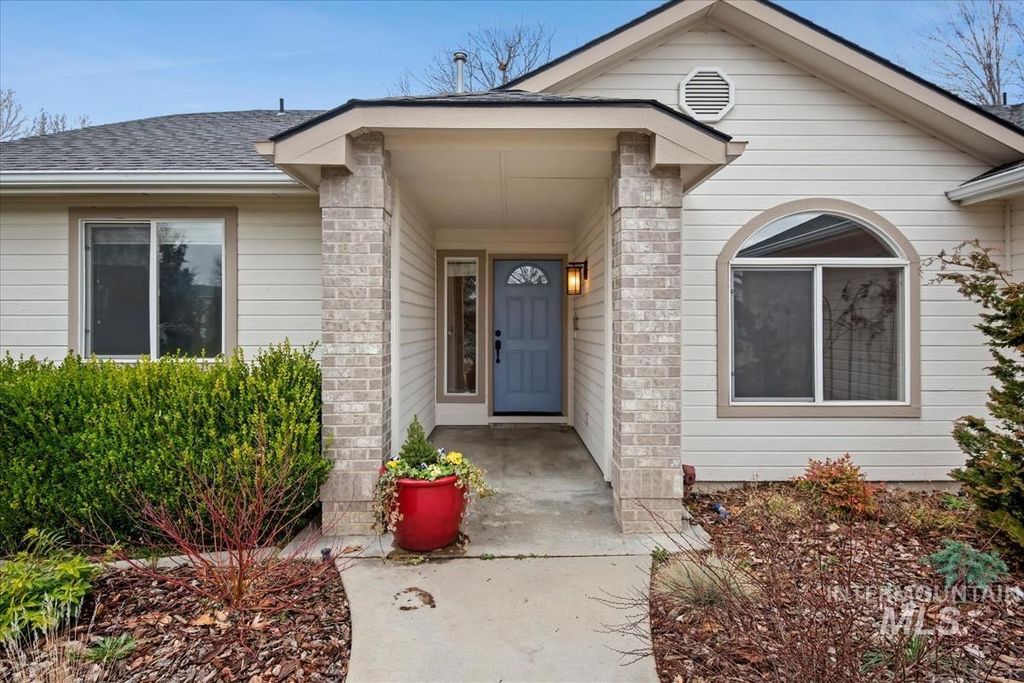 Photo of 2415 S Georgetown Way, Boise, ID 83709 (MLS # 98977422)