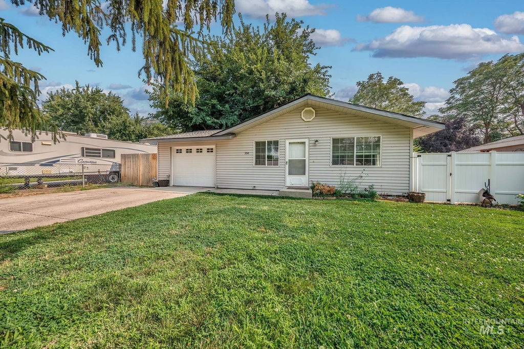 Photo of 350 Farber Drive, Payette, ID 83661 (MLS # 98995841)