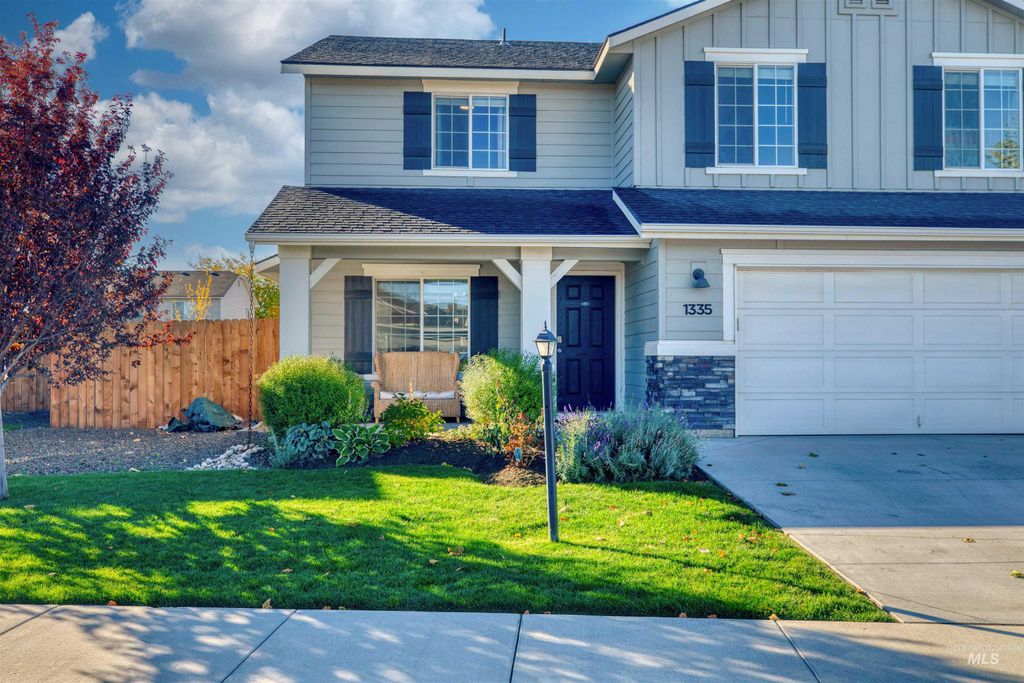 Photo of 1335 Gold St, Middleton, ID 83644 (MLS # 98965523)