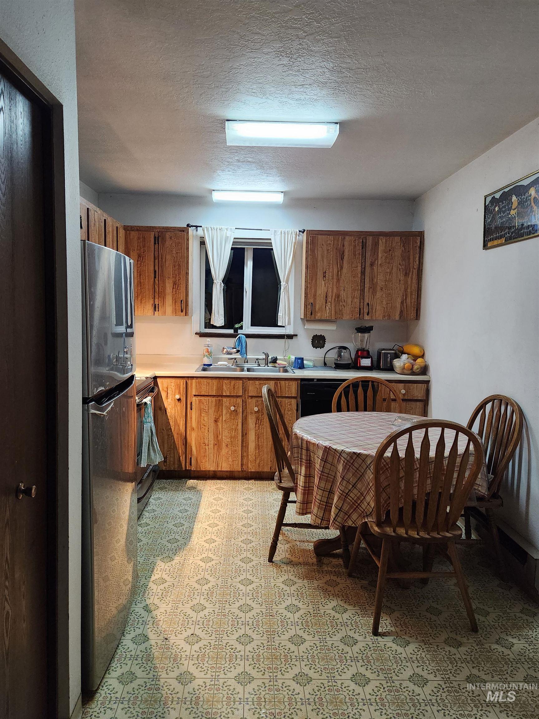 154 Avenida Del Rio W