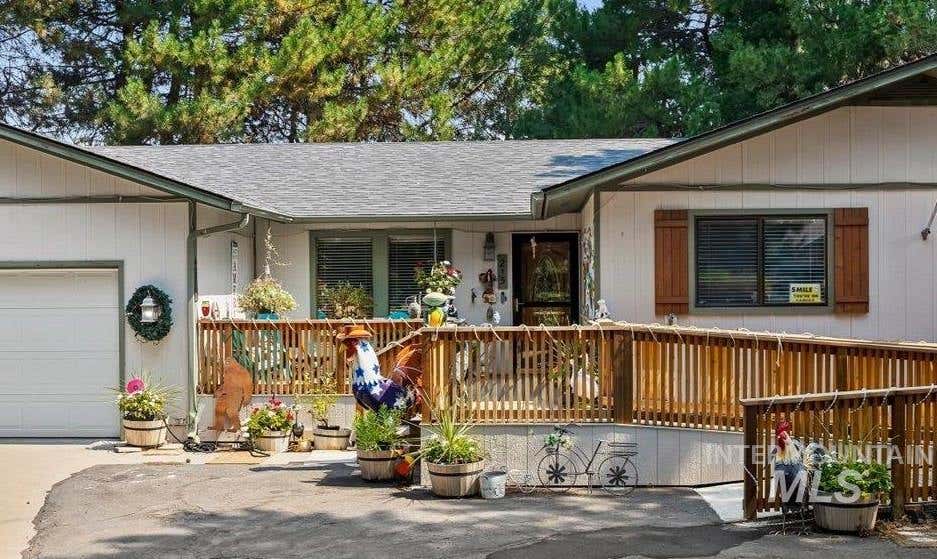 Photo of 215 Willow Ln, Hagerman, ID 83332 (MLS # 98973629)