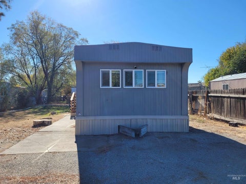 Photo of 22 NW Marlette St, Mountain Home, ID 83647 (MLS # 99004958)