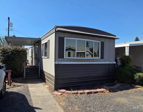 Photo of 924 Vista Ave #Trlr 14, Lewiston, ID 83501 (MLS # 98999262)