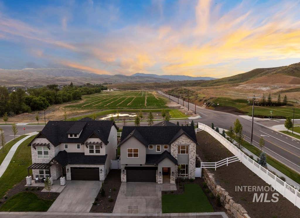 Photo of 9121 W River Otter Dr, Boise, ID 83714 (MLS # 98996108)