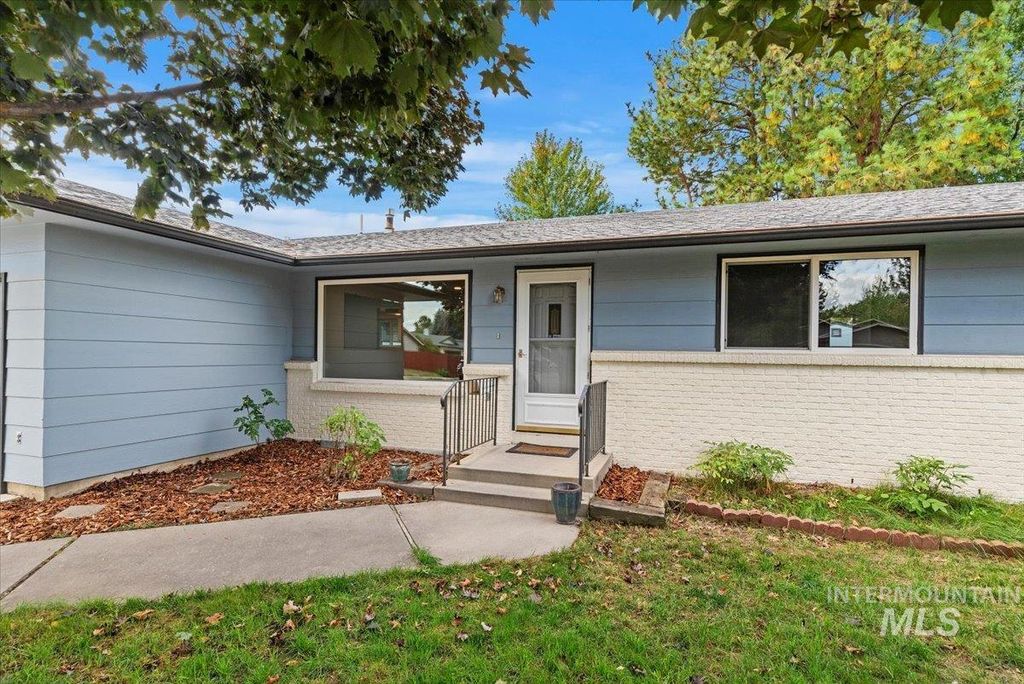 Photo of 3727 S Centennial Way, Boise, ID 83706 (MLS # 98963625)