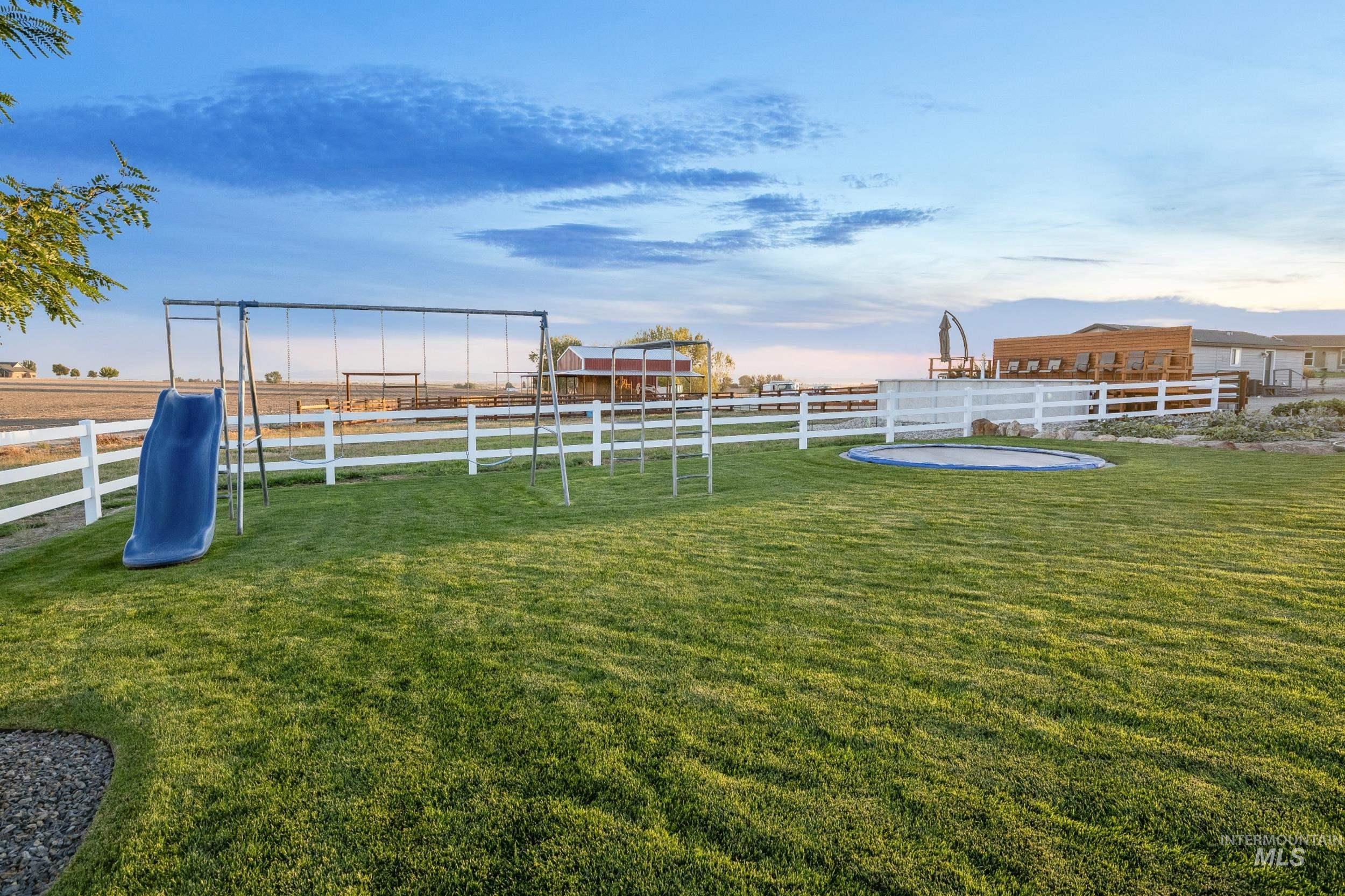 22235 Dip Ln, Parma, Idaho image 38