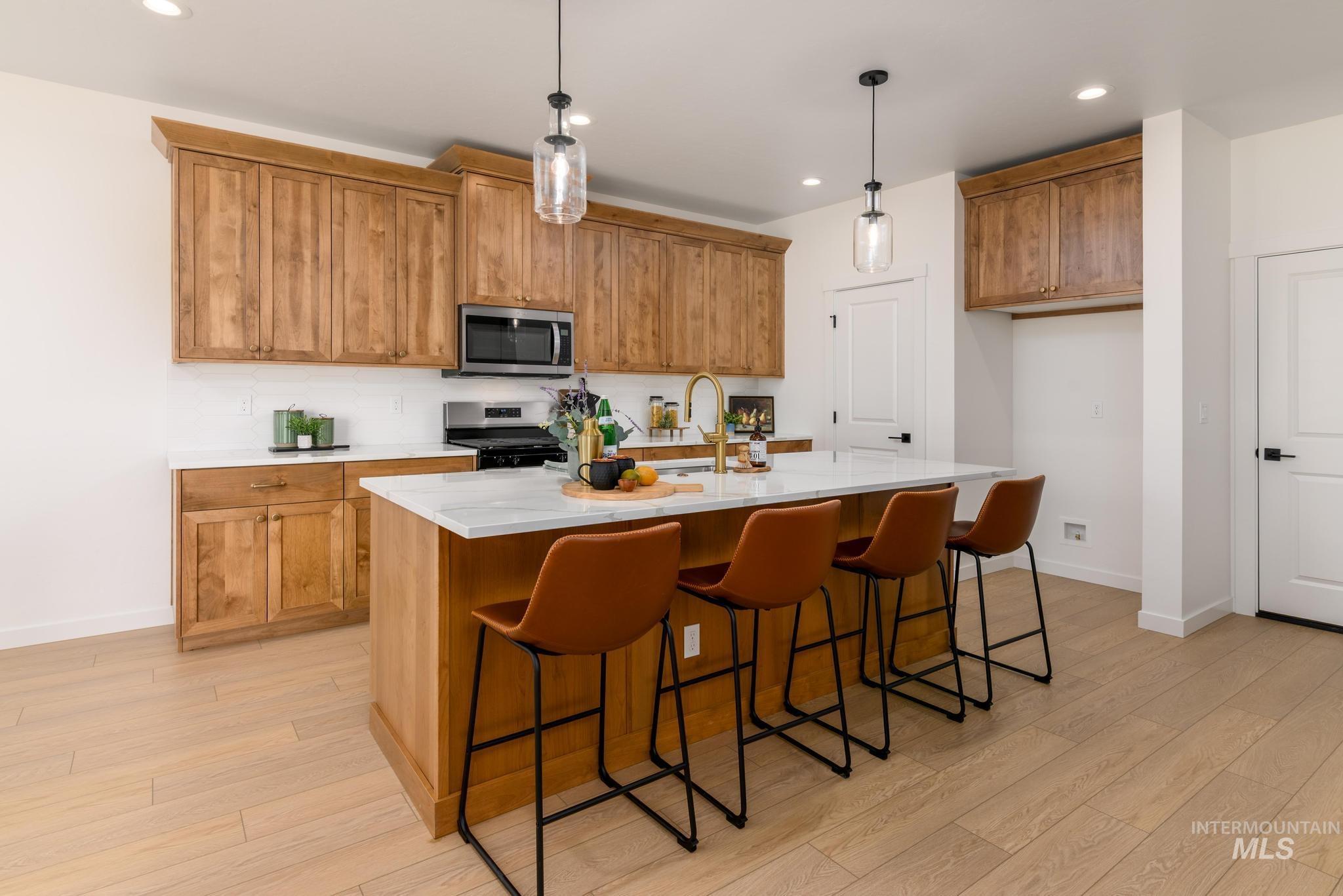 6225 W Snow Currant St