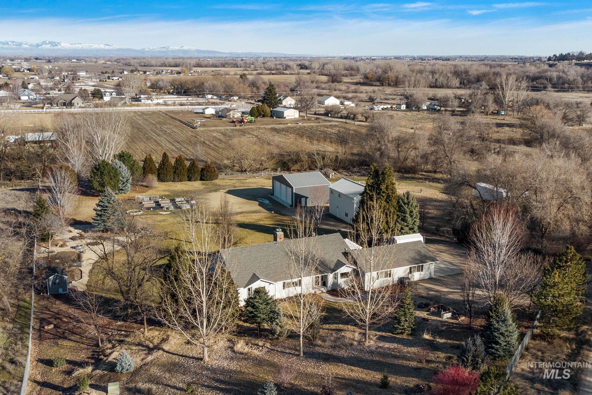 14610 Clearwater Ln