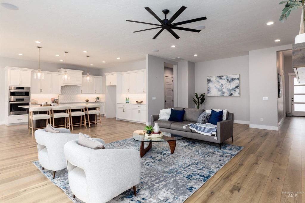 Photo of 6121 S Cubola Way, Meridian, ID 83642 (MLS # 98975338)