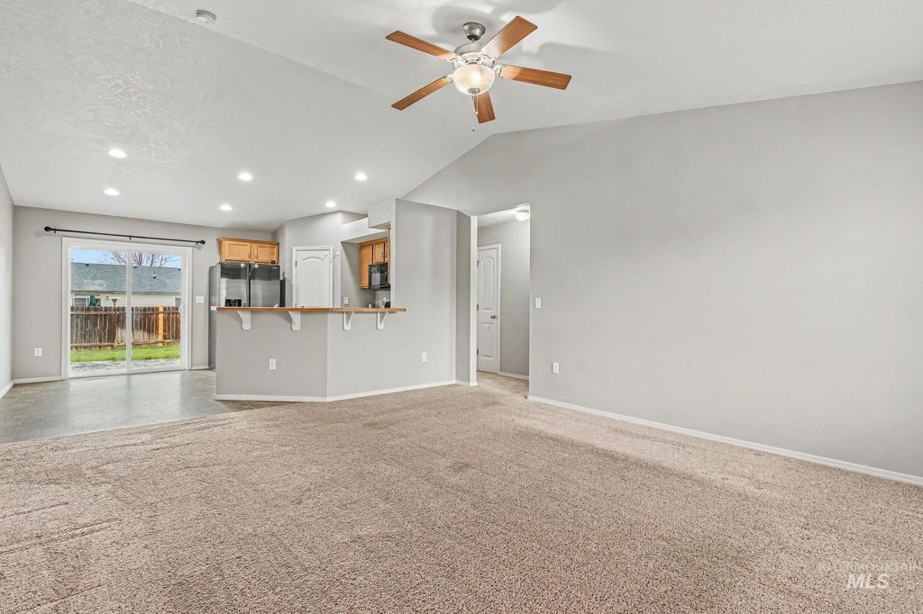 Photo of 624 Cinnabear Dr, Kuna, ID 83634 (MLS # 98982142)