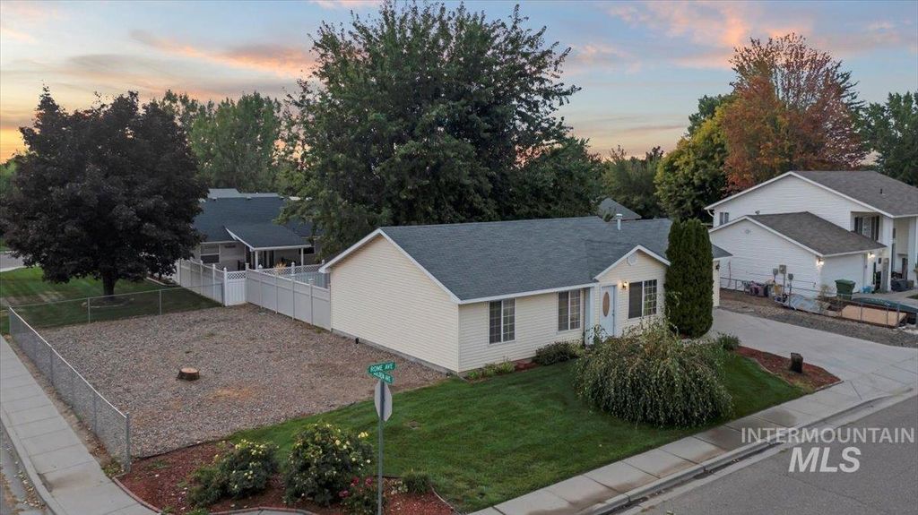 Photo of 2601 Rome Ave, Fruitland, ID 83619 (MLS # 98961731)