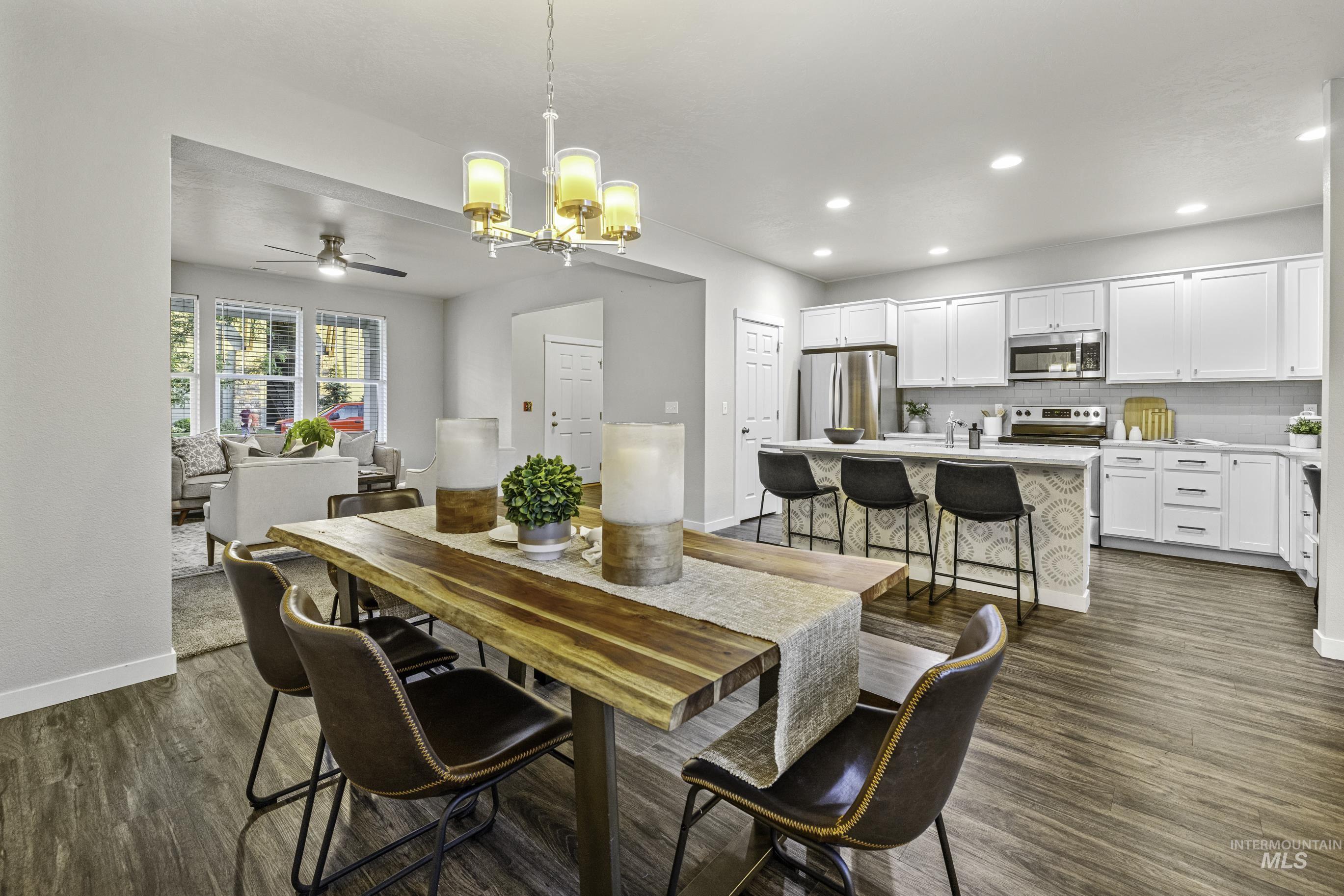 Boise, Idaho 83709, United States, 3 Bedrooms Bedrooms, ,3 BathroomsBathrooms,Residential,Pending,52866