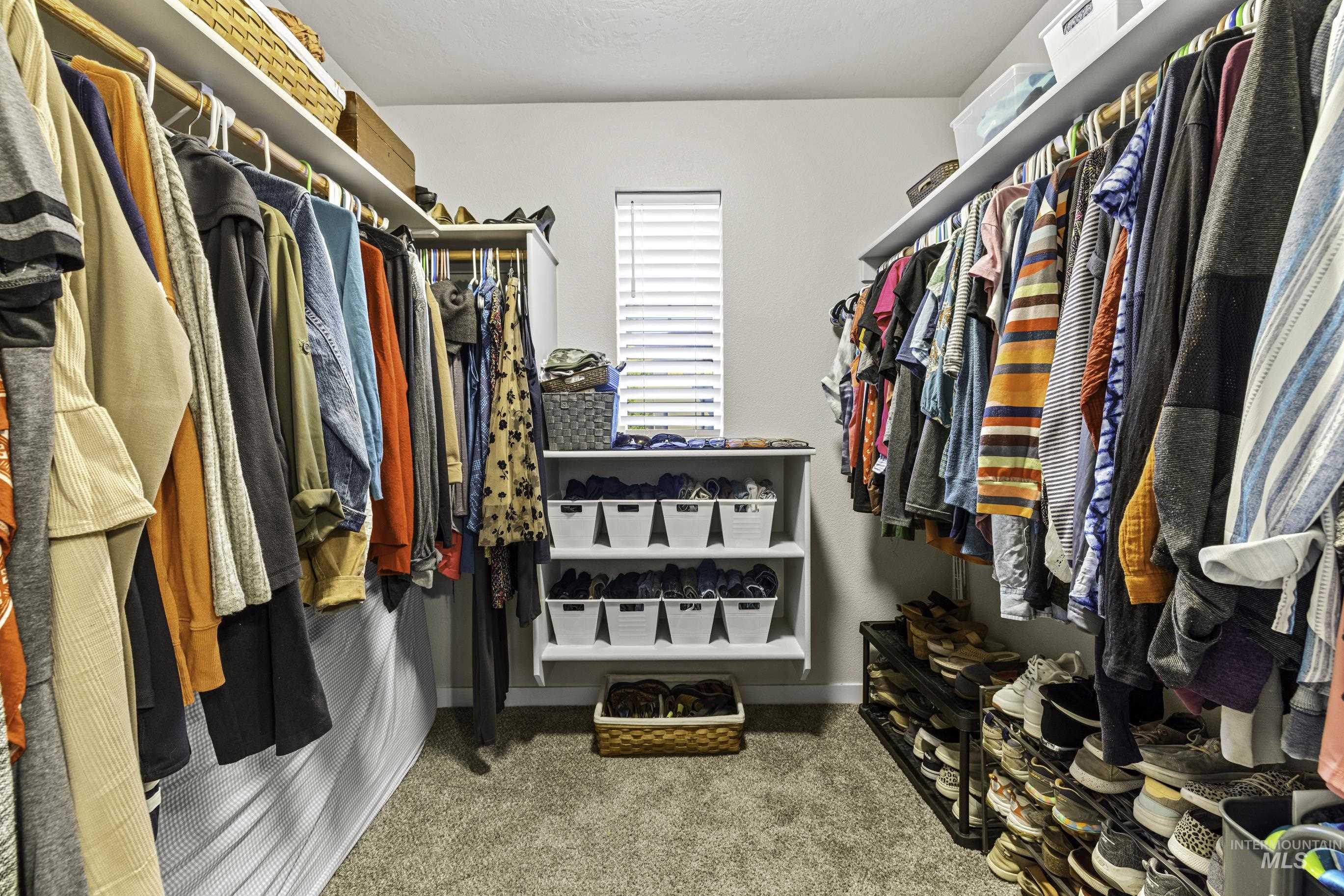 Boise, Idaho 83709, United States, 3 Bedrooms Bedrooms, ,3 BathroomsBathrooms,Residential,Pending,52866