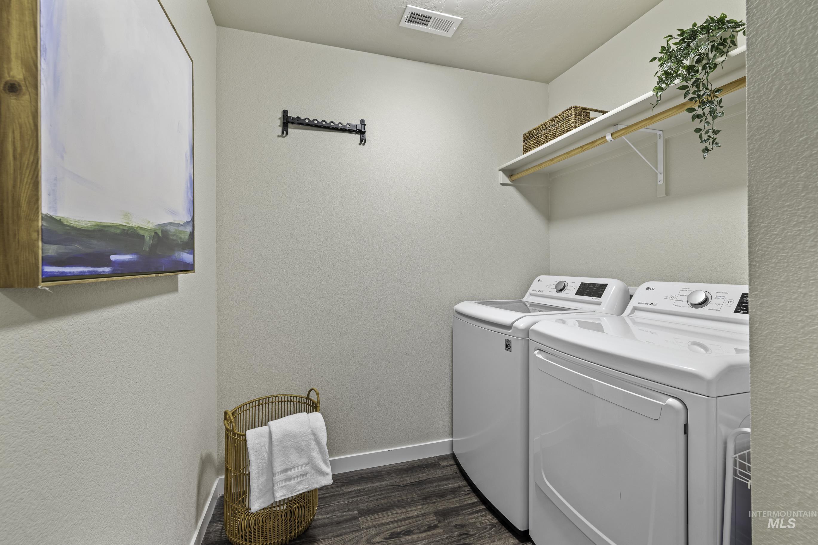 Boise, Idaho 83709, United States, 3 Bedrooms Bedrooms, ,3 BathroomsBathrooms,Residential,Pending,52866