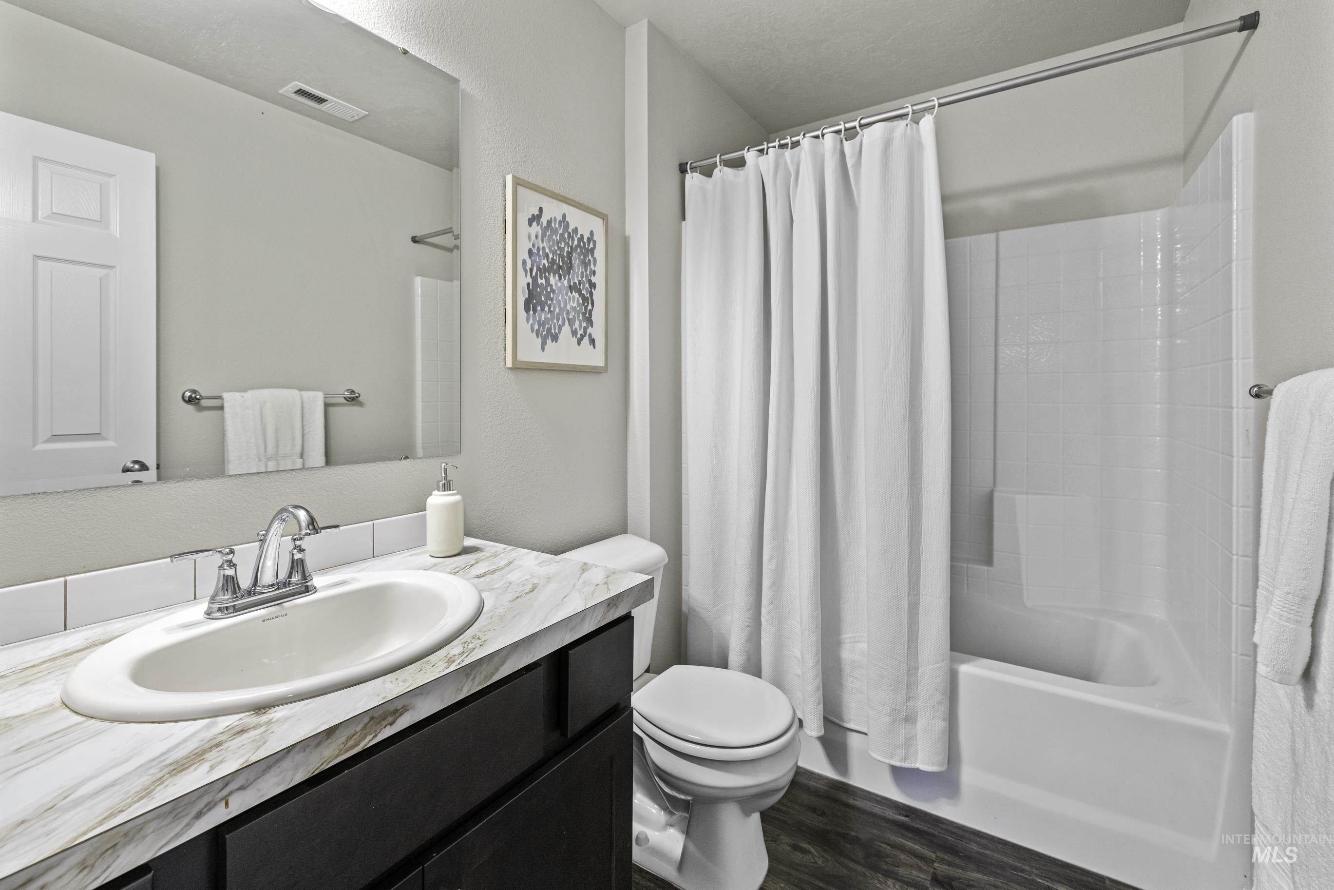 Boise, Idaho 83709, United States, 3 Bedrooms Bedrooms, ,3 BathroomsBathrooms,Residential,Pending,52866