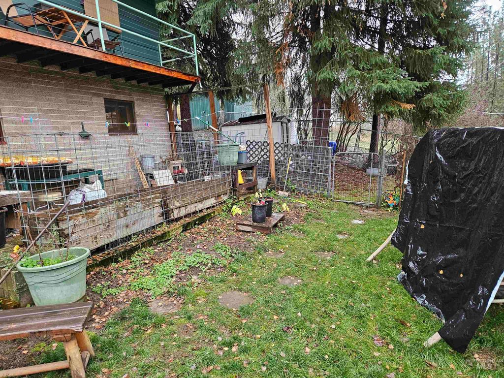 Photo of 804 Pine Drive Heights, Orofino, ID 83544 (MLS # 98968892)