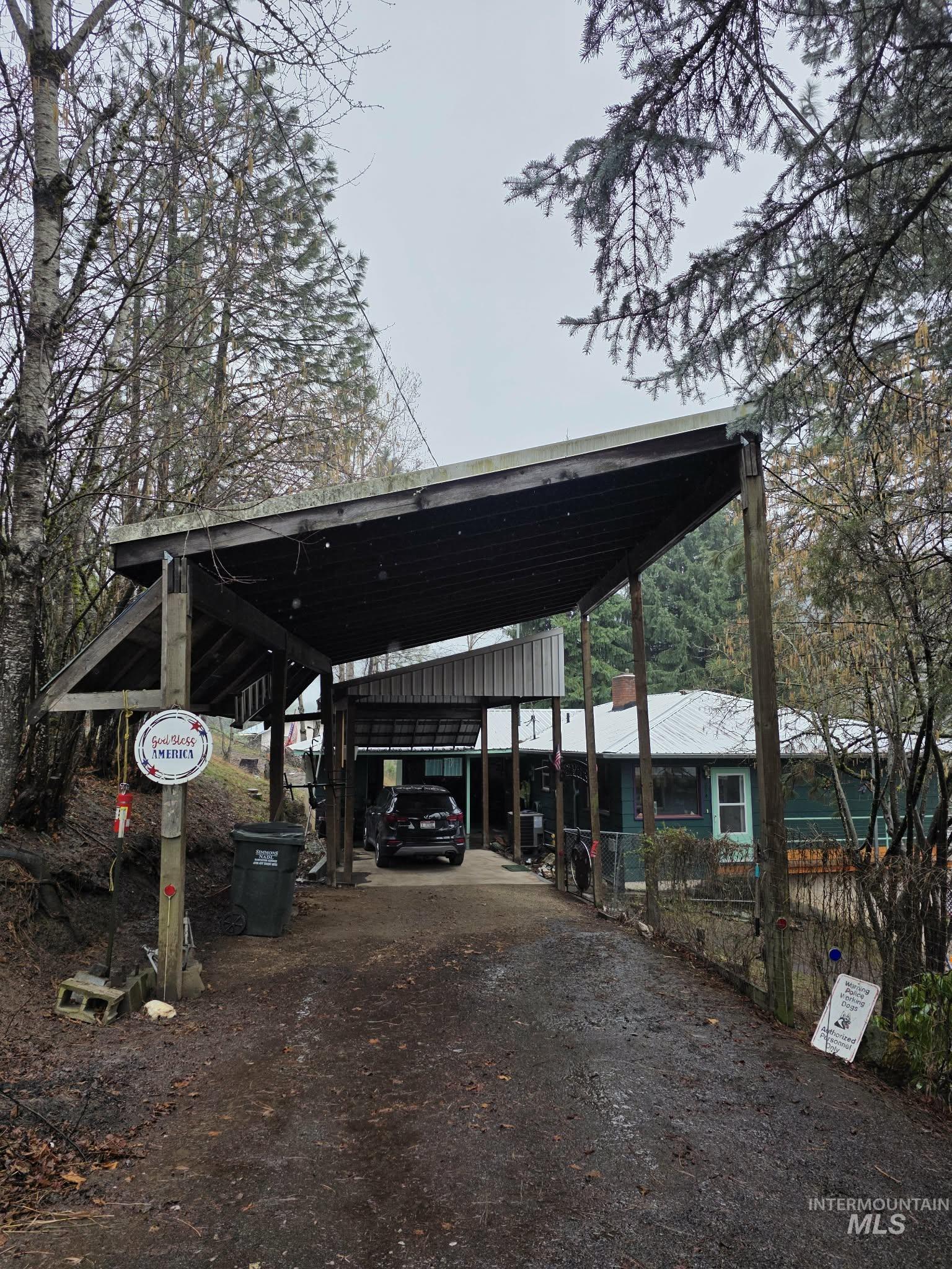 804 Pine Drive Heights