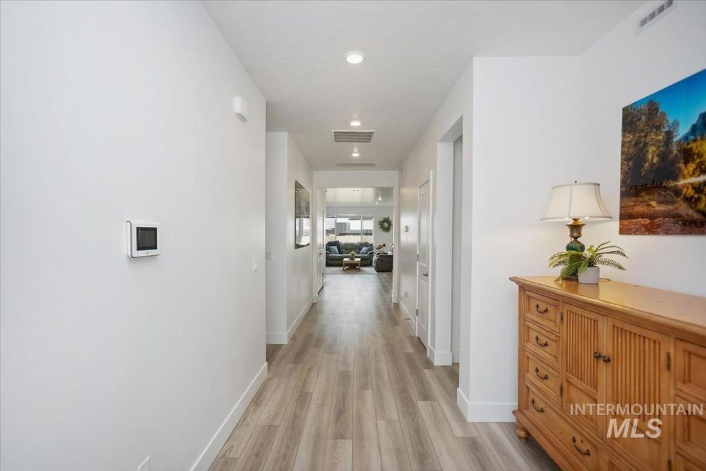 Photo of 3769 S Angel Falls Way, Nampa, ID 83686 (MLS # 98979773)