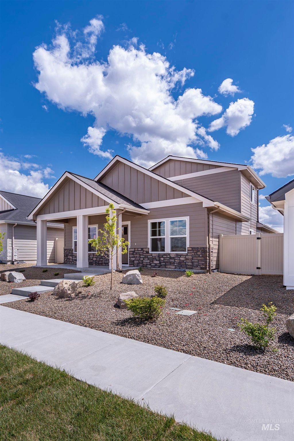 Photo of 425 E Chevy Dr, Boise, ID 83716 (MLS # 98984308)