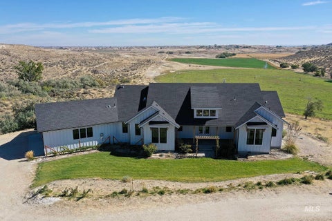 Photo of 876 Coyote Gulch Rd, Adrian, OR 97901 (MLS # 99002923)