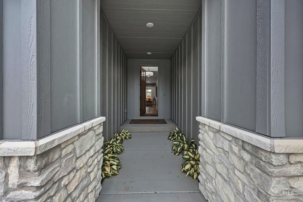 Photo of 2547 E Berghan Lane, Meridian, ID 83642 (MLS # 98963827)