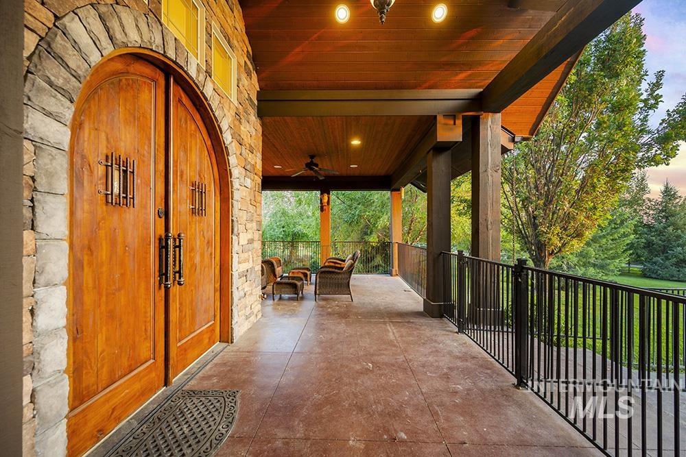 3598 N Timber Ridge Ln