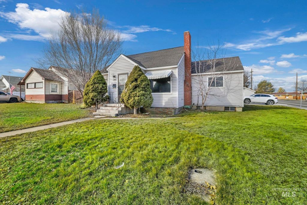 Photo of 125 Shoup Ave W Ave, Twin Falls, ID 83301 (MLS # 98957057)