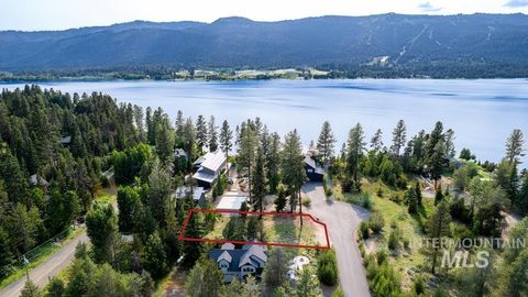 Photo of 203 Pintail Pl, Donnelly, ID 83615 (MLS # 98960794)