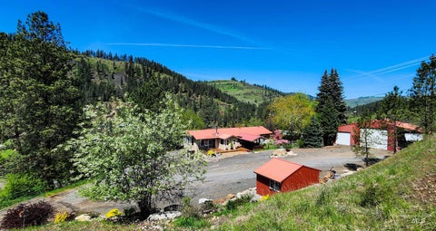 Photo of 106 Newsome, Harpster, ID 83552 (MLS # 98992041)