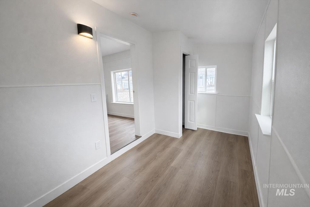 Photo of 2 E Bates Ave, Parma, ID 83660 (MLS # 98978229)