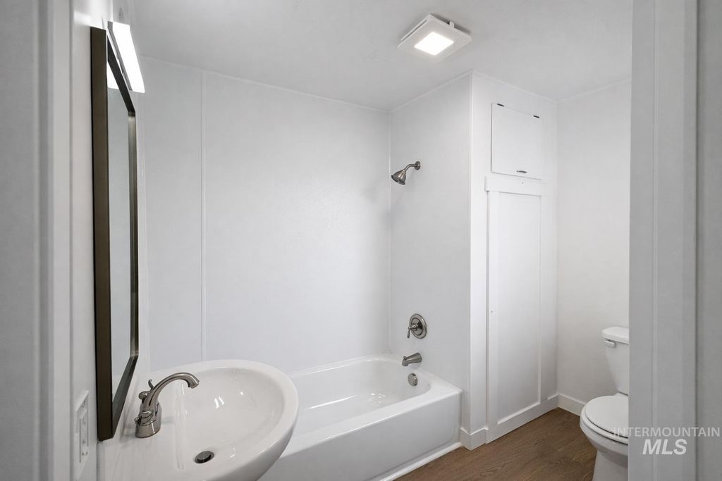 Photo of 2 E Bates Ave, Parma, ID 83660 (MLS # 98978229)