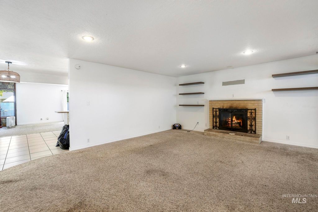 Photo of 1228 Evergreen Dr, Twin Falls, ID 83301 (MLS # 98987562)