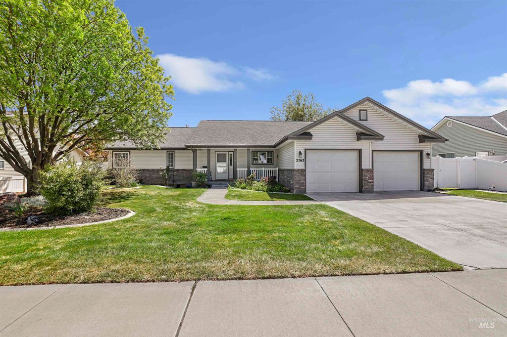 Photo of 2562 Carriage Way, Twin Falls, ID 83301 (MLS # 98984058)