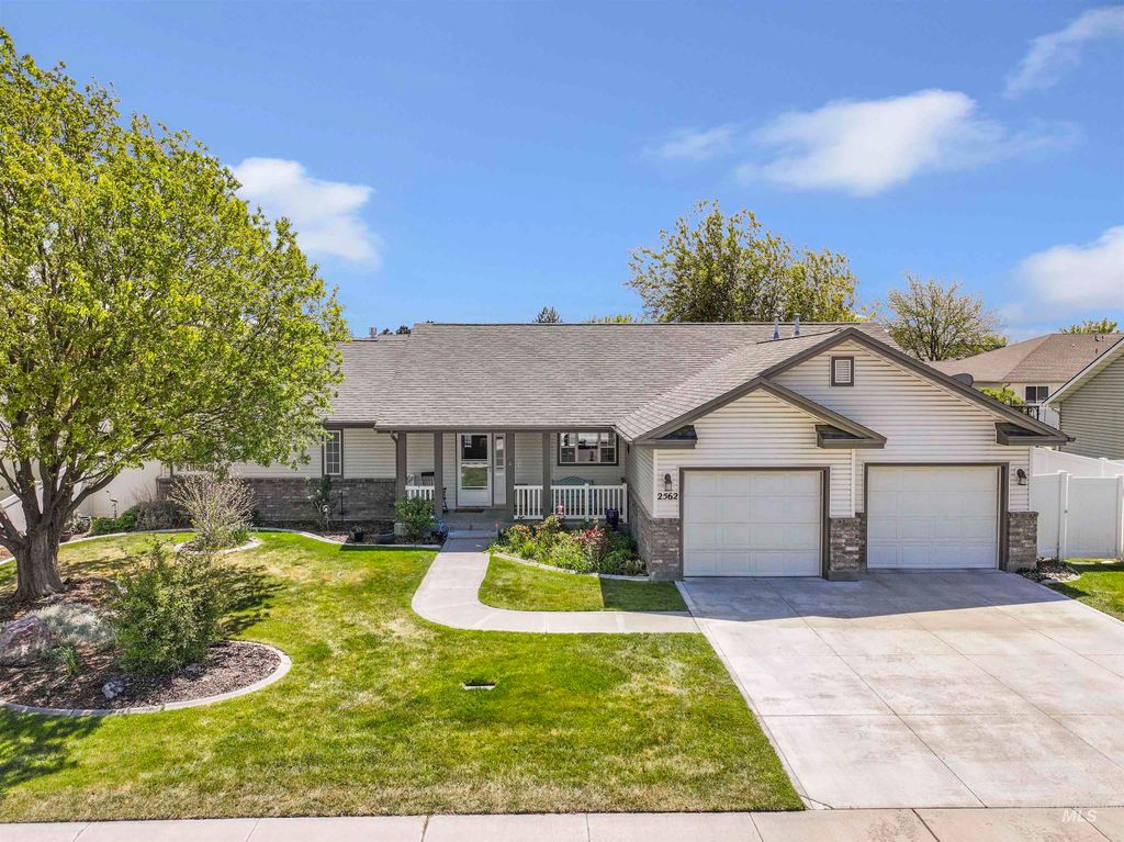 Photo of 2562 Carriage Way, Twin Falls, ID 83301 (MLS # 98984058)