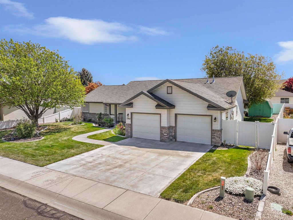 Photo of 2562 Carriage Way, Twin Falls, ID 83301 (MLS # 98984058)